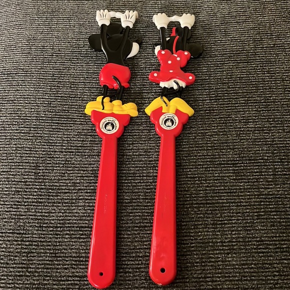 Vintage Mickey Mouse back scratcher 1980s - Picture 4 of 6